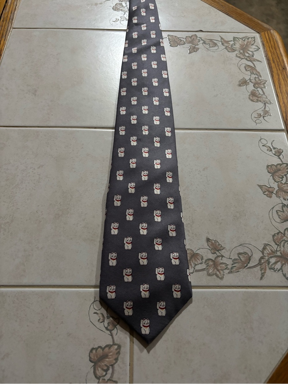 Men's Gray Lucky Cat Pattern Tie - Unbranded